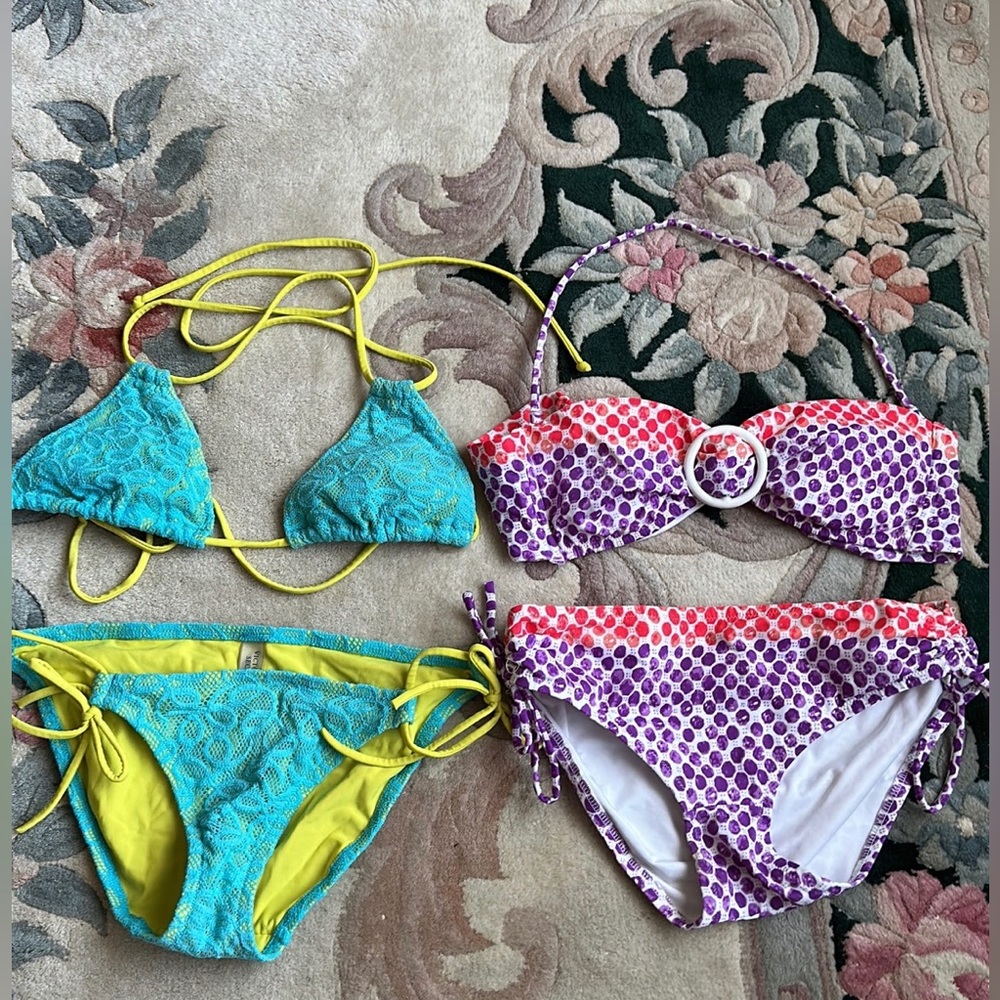 2 Victoria secret bikini